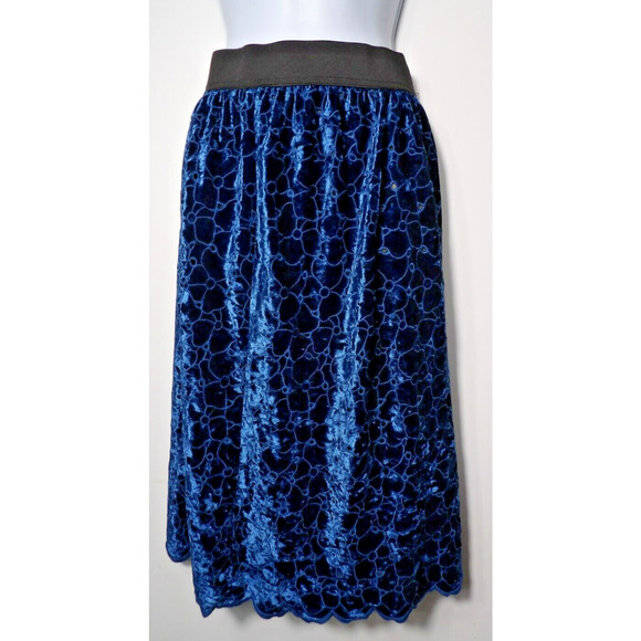 Comme Ca Ism Sz 9 Medium Velvet Skirt Blue Velvet Eyelet Cutout Elastic Stretch - Picture 1 of 16